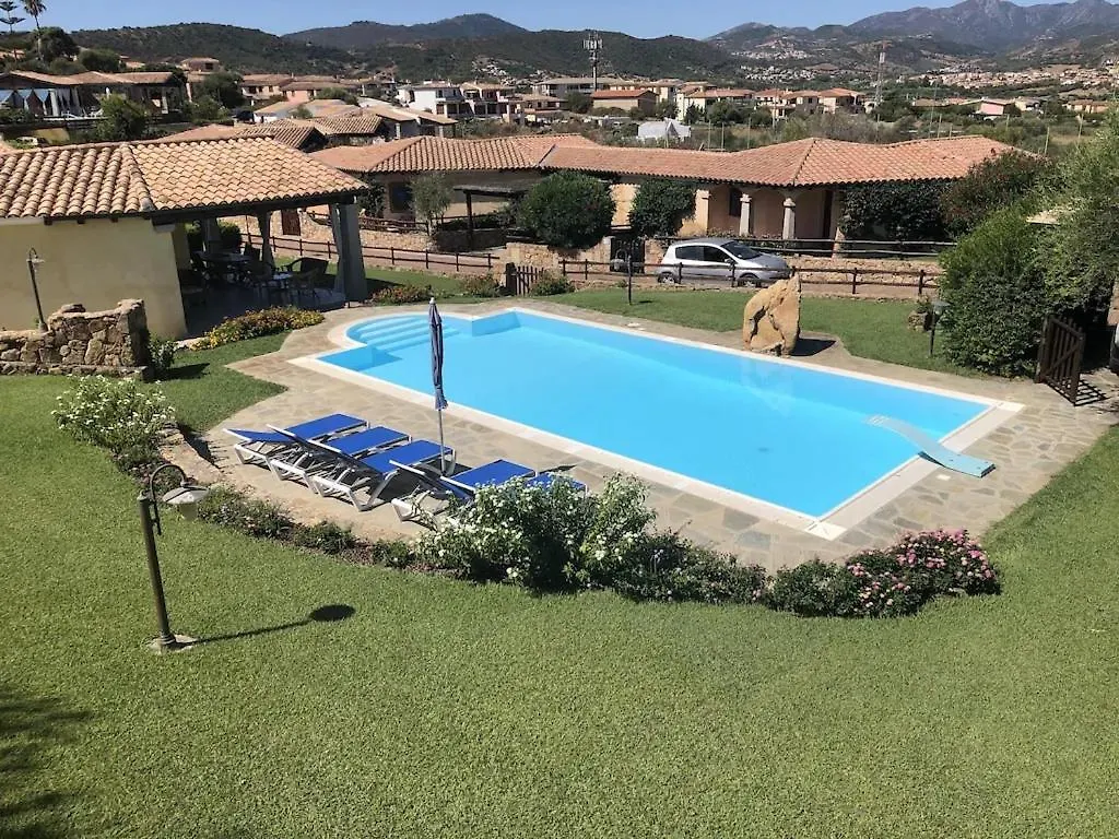 Bellissima Villa Alessandra Grande Piscina Privata Giardino Bq Posto Auto Tanaunella 0*,