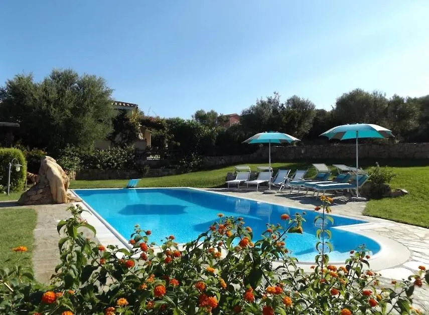 Bellissima Villa Alessandra Grande Piscina Privata Giardino Bq Posto Auto Tanaunella Italy