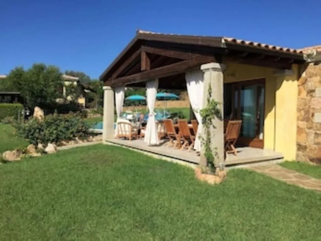 Bellissima Villa Alessandra Grande Piscina Privata Giardino Bq Posto Auto Tanaunella Italy