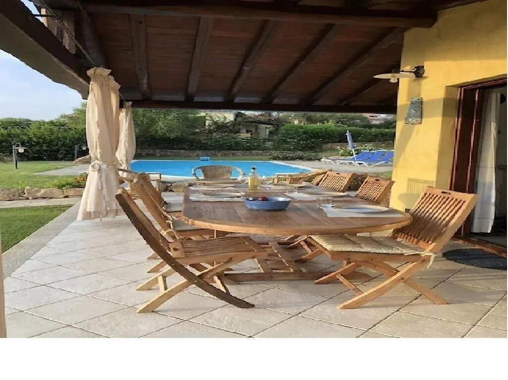 Bellissima Villa Alessandra Grande Piscina Privata Giardino Bq Posto Auto Tanaunella 0*,