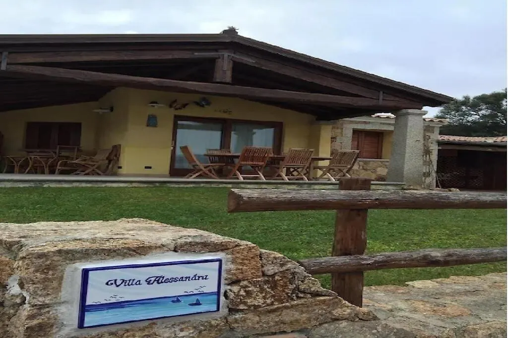 Bellissima Villa Alessandra Grande Piscina Privata Giardino Bq Posto Auto Tanaunella