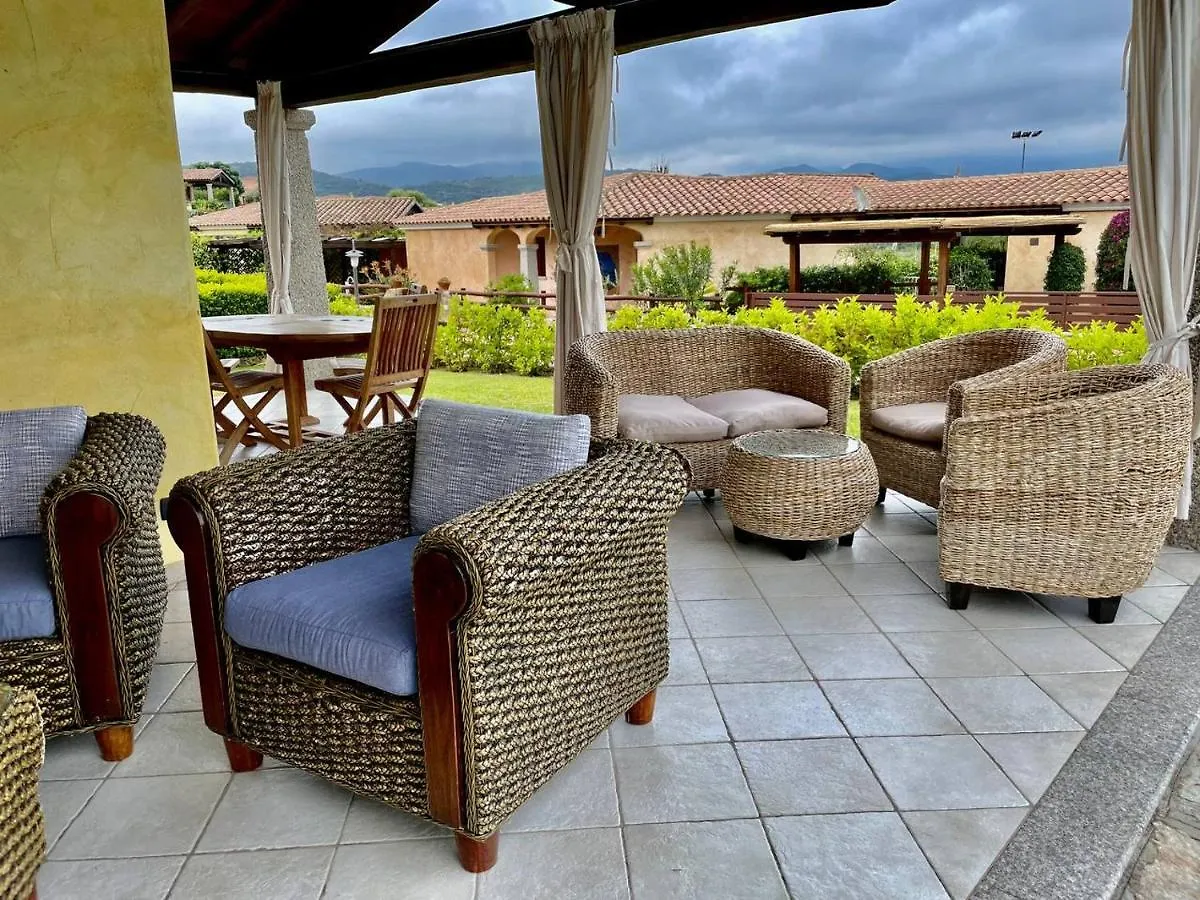 Bellissima Villa Alessandra Grande Piscina Privata Giardino Bq Posto Auto Tanaunella