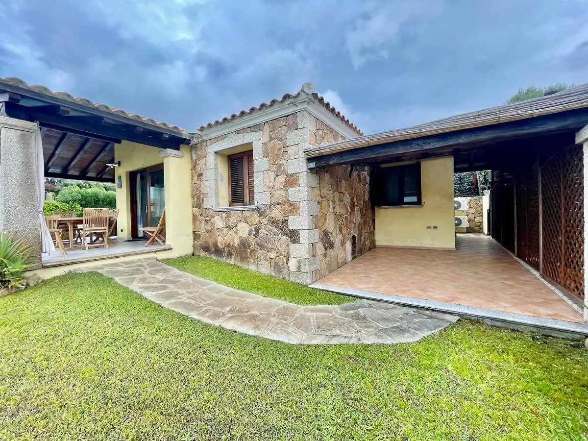 Bellissima Villa Alessandra Grande Piscina Privata Giardino Bq Posto Auto Tanaunella 0*,