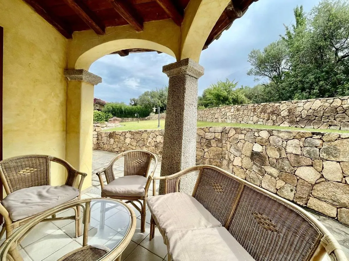 Bellissima Villa Alessandra Grande Piscina Privata Giardino Bq Posto Auto Tanaunella Italy