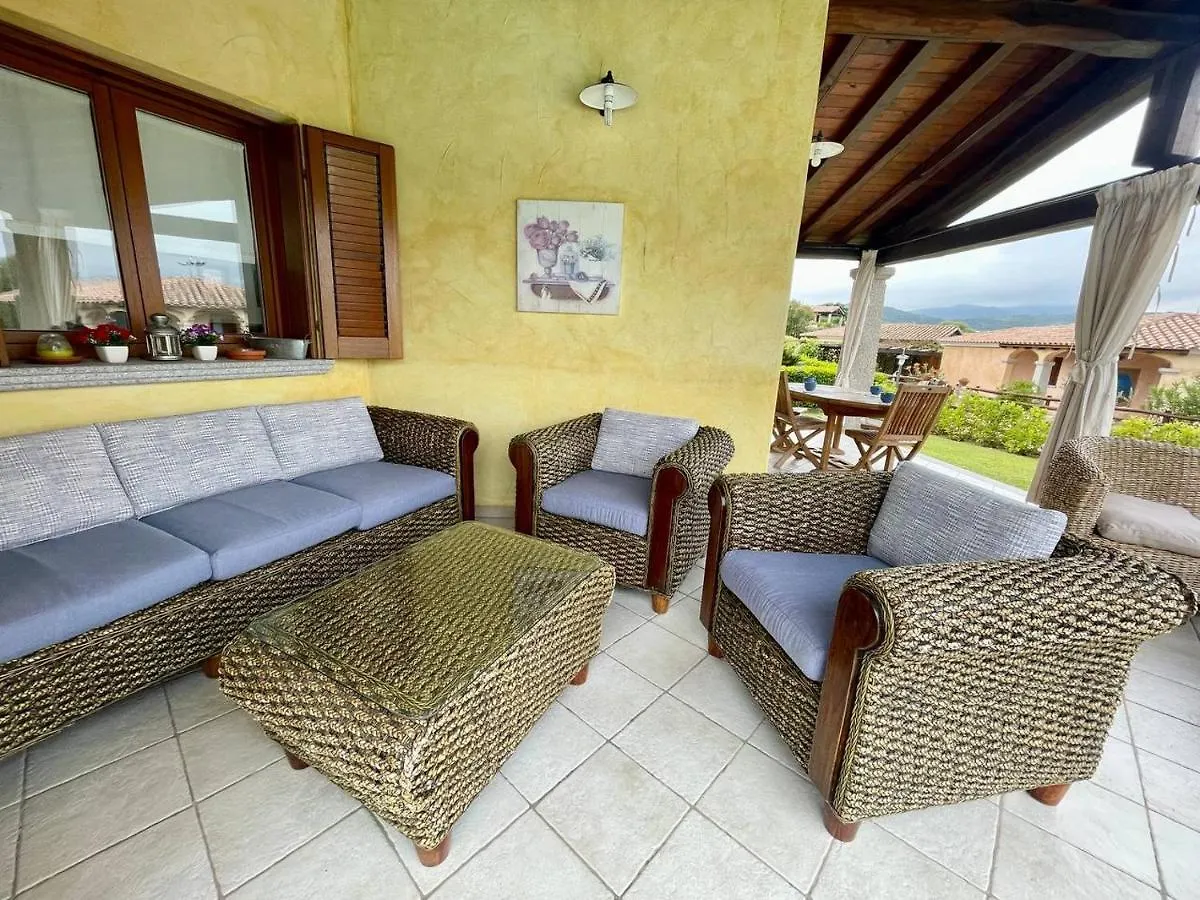 Bellissima Villa Alessandra Grande Piscina Privata Giardino Bq Posto Auto Tanaunella