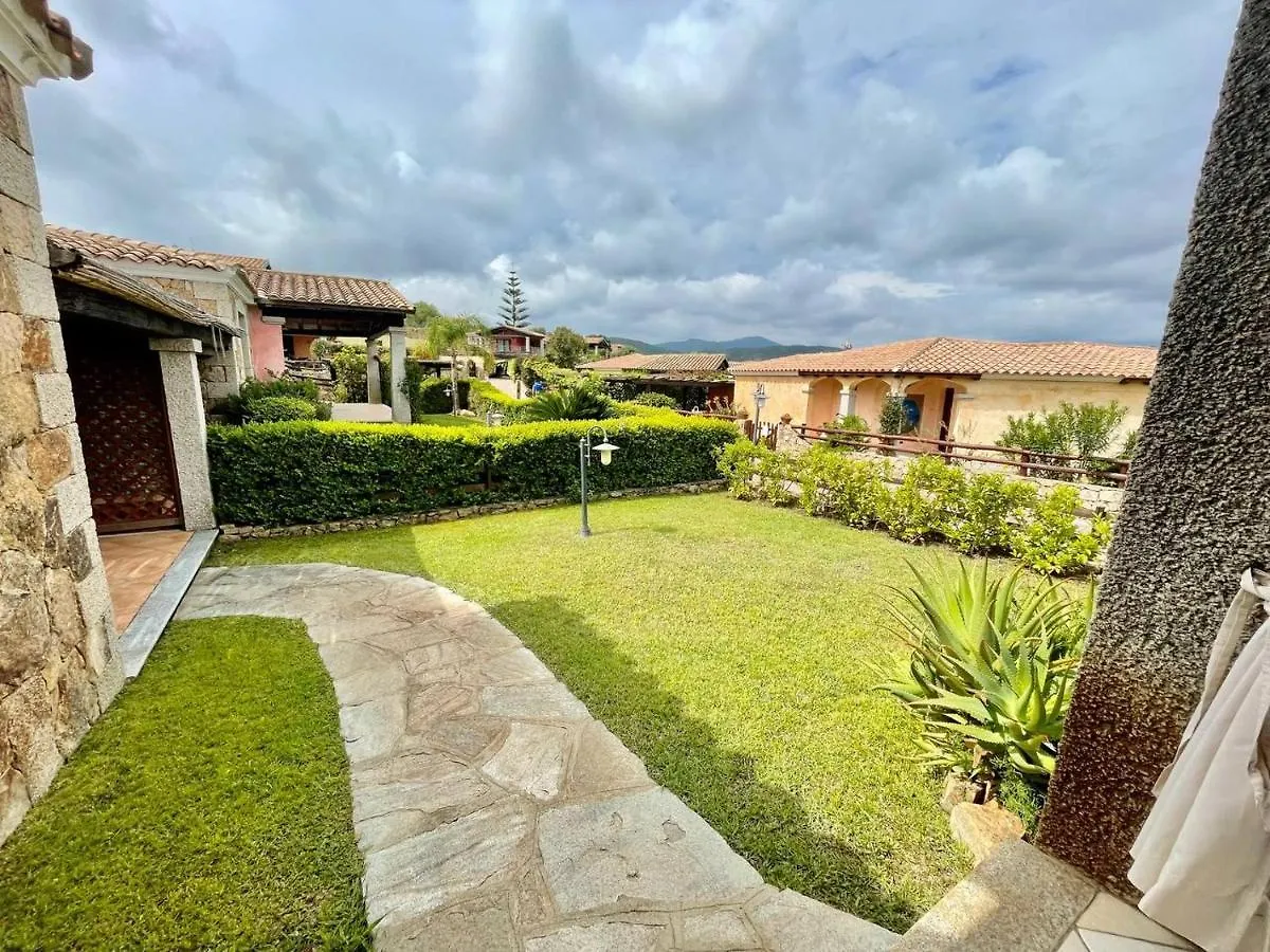 Bellissima Villa Alessandra Grande Piscina Privata Giardino Bq Posto Auto Tanaunella Italy